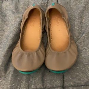 Tieks Leather Ballet Flats - Taupe Size 7